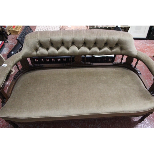 747 - A stunning antique mahogany two seater window seat.