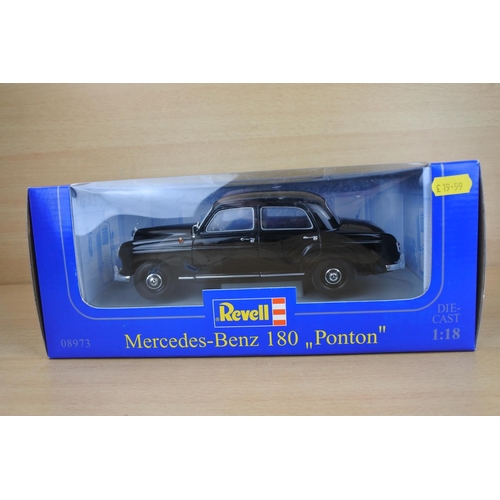 809 - A boxed Revell Mercedes-Benz 180 Ponton toy car, scale 1:18.