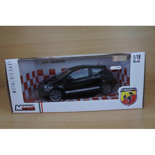 813 - A boxed Mondo Motors 500 Abarth toy cars, scale 1:18.