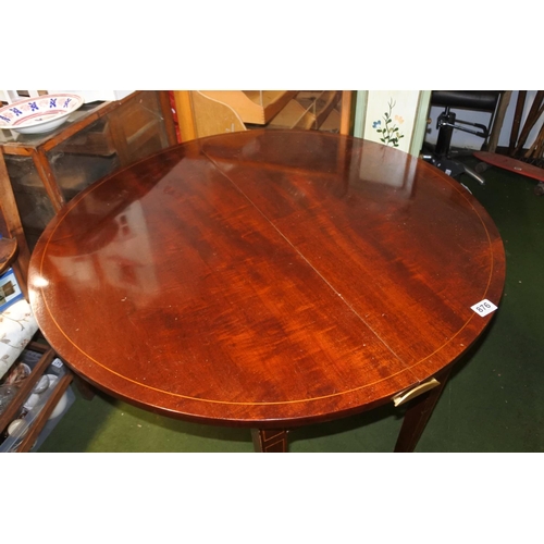 876 - A stunning antique mahogany and inlay circular dining table, measuring 38