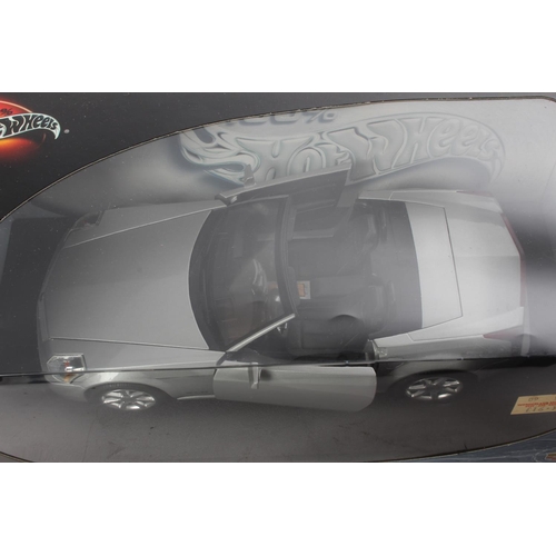 919 - A boxed Hotwheels Cadillac XLR toy car, scale 1:18.