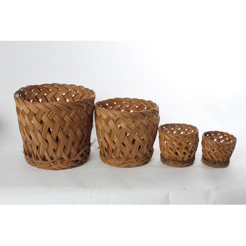 980 - A set of 4 stacking planters.