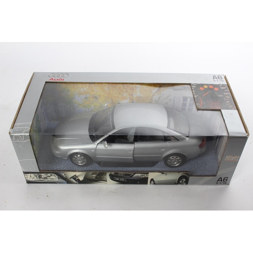 948 - A boxed Audi A6 toy car, scale 1:18