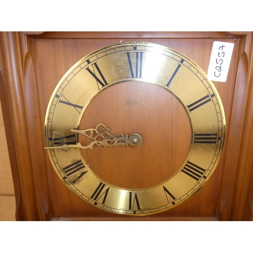 1036 - A vintage wall clock.