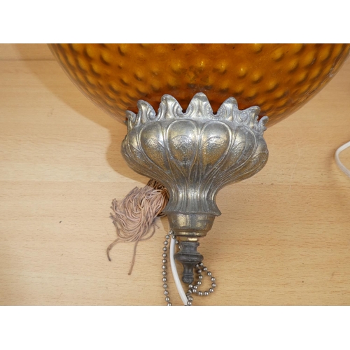 1051 - A stunning vintage pendant lamp with amber glass shade.