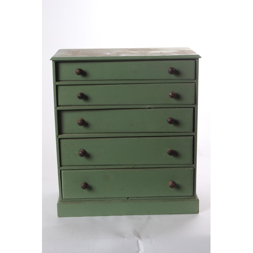 160 - A stunning miniature apprentice piece chest of drawers., 43cm x 37cm x 18cm