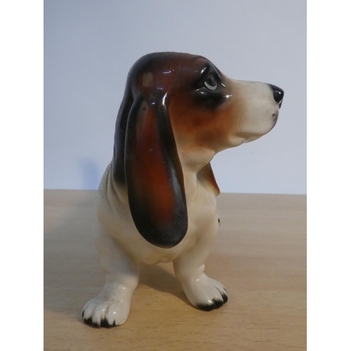 71 - A vintage ceramic basset hound.