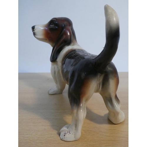 71 - A vintage ceramic basset hound.