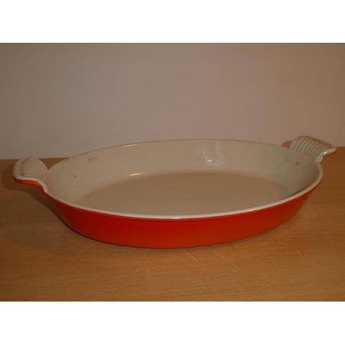 679 - A vintage Cousances pie dish.