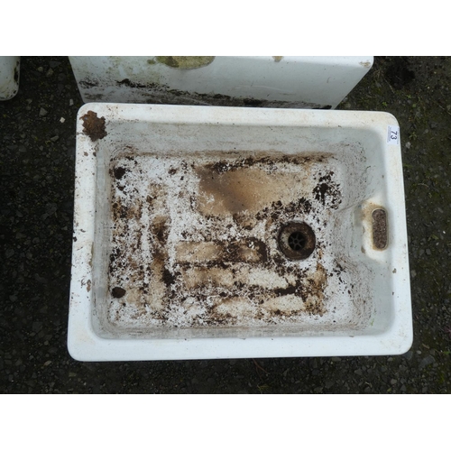 73 - A vintage Belfast sink.
