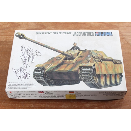 103 - A boxed Fujimi German Heavy Tank Destroyer - Jagdpanther model kit.
