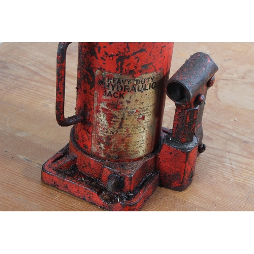 195 - A vintage Hydraulic jack.