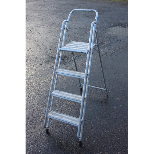 30 - A metal step-ladder.