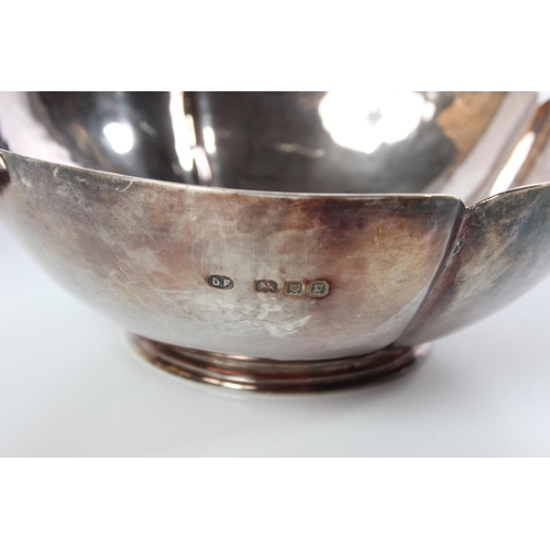 91 - A stunning Sterling Silver milk jug and a Sterling Silver Art Deco style beaten bowl, weighing 136.3... 