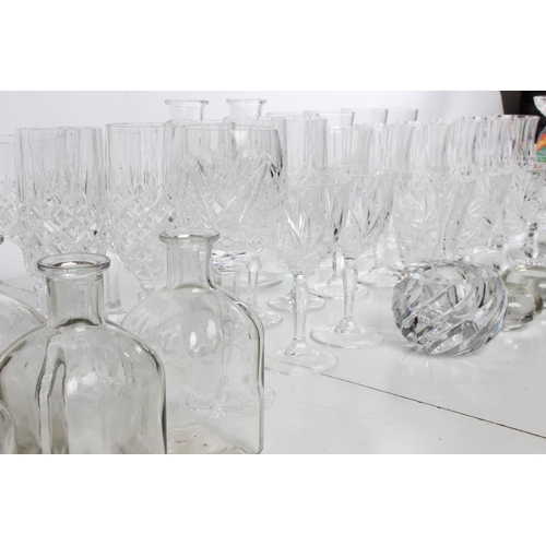 215 - A large lot of glassware.