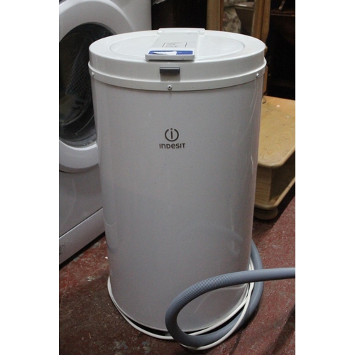 229 - An Indesit 'Autopump' spin dryer.