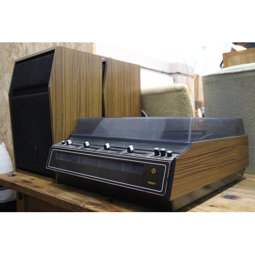 234 - A vintage PYE 5001 record player and speakers.