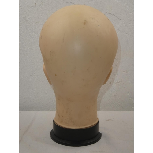 463 - A vintage shop mannequin head.