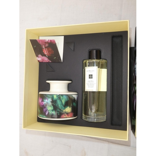 493 - A boxed Jo Malone room diffuser set.