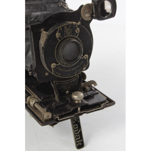 519 - A vintage Eastman Kodak Co No. 1 Pocket Folding bellows camera