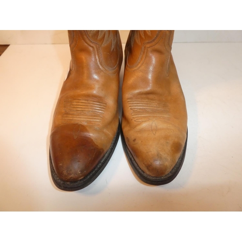 467 - A pair of vintage leather cowboy boots.