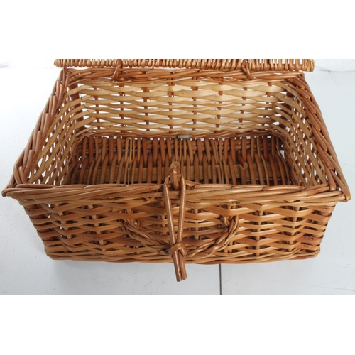 62 - A small Fortnum & Mason picnic basket.