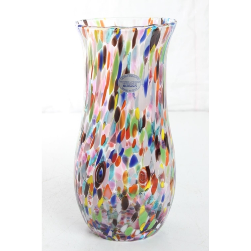 121 - A stunning Murano 'Confetti' glass vase, measuring