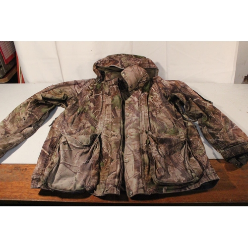 299 - A Camosport jacket, size L.