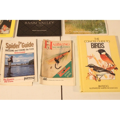 402 - A lot of fishing booklets including Hairwing Salmon Flies, The Hardy Book of Flies, Birds of Town an... 