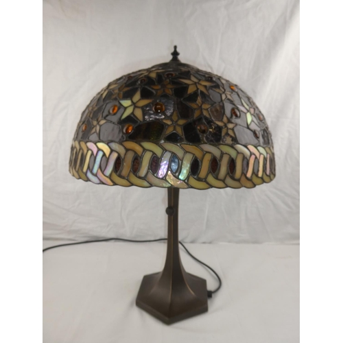 367 - A stunning Tiffany style table lamp with leaded glass shade, measuring 15inches dia.