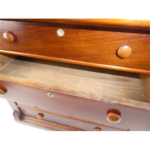 376 - A stunning handmade apprentice chest of drawers, measuring 34x41x16cm.