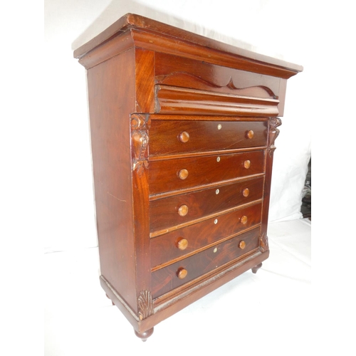 376 - A stunning handmade apprentice chest of drawers, measuring 34x41x16cm.