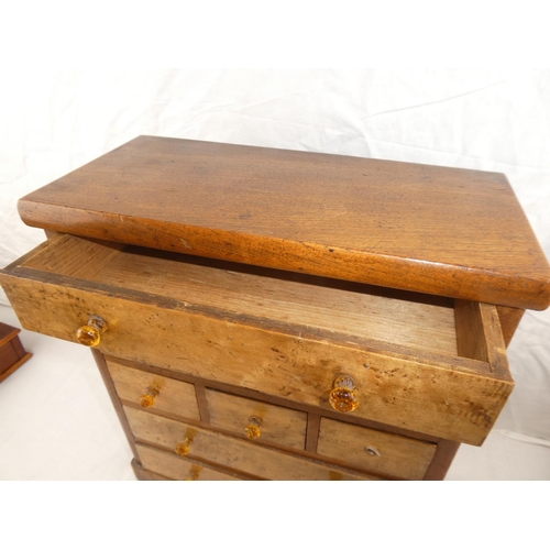 377 - A stunning handmade apprentice chest of drawers, measuring 16x35x43cm.