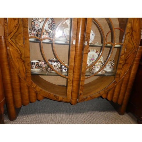 385 - A stunning antique/ Art Deco circular display cabinet, measuring 49x54x12inches.