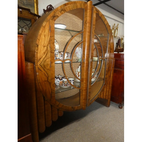 385 - A stunning antique/ Art Deco circular display cabinet, measuring 49x54x12inches.