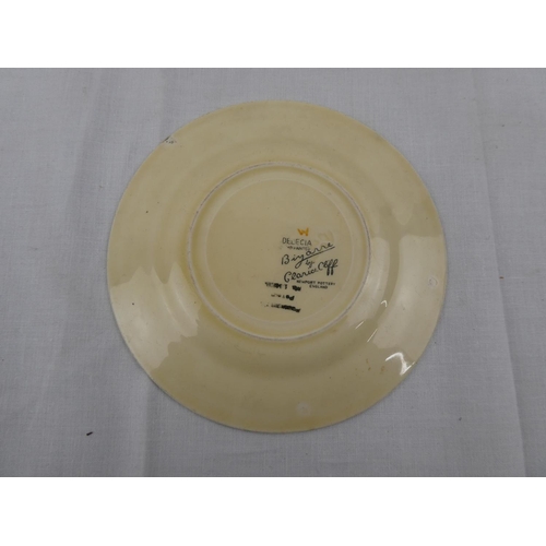 389 - A stunning antique/ Art Deco Clarice Cliff plate, in the Delecia pattern, measuring 6