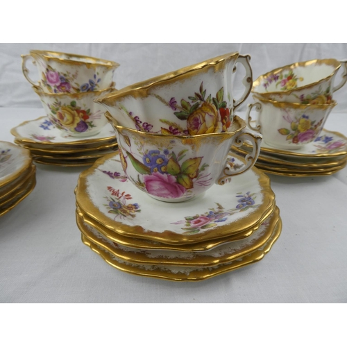 393 - A stunning antique Hammersley China tea set, to include 8 cups, saucers & side plates.