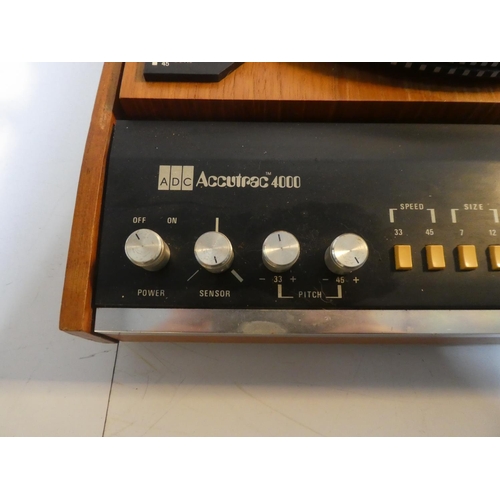 449 - A vintage ADC Accutrac 4000 record player/ turntable.