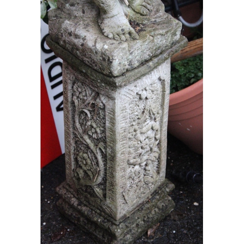 507 - A stunning antique style Cherub/ Figure on pedestal base, measuring