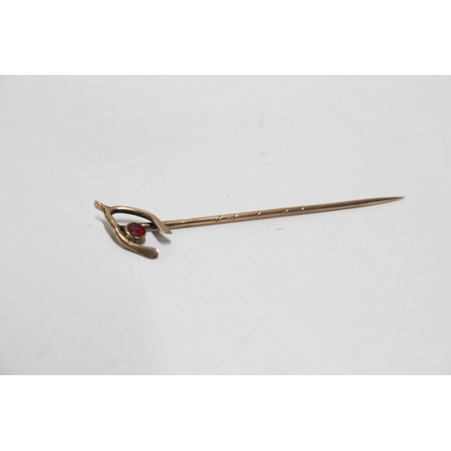 280 - A stunning 9ct gold tie pin with