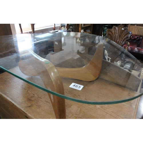 465 - A stunning vintage/ Mid Century coffee table, attributed to Noguchi/ Herman Miller, with folding bas... 