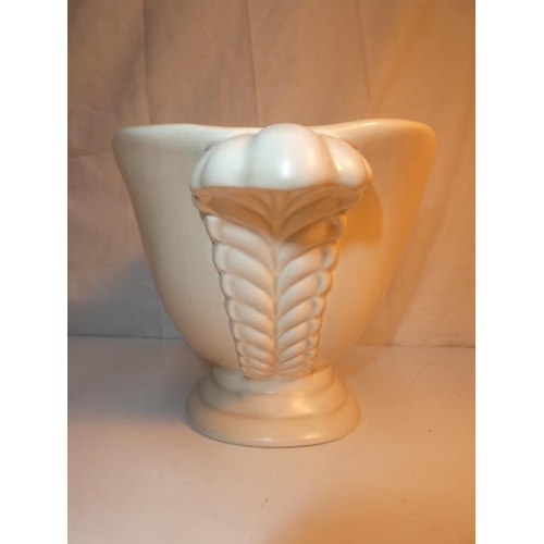 98 - A Clarice Cliff centrepiece mantle vase.