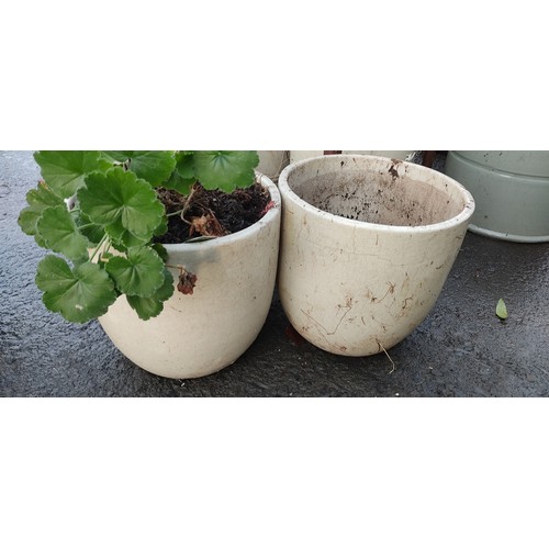 80 - A pair of large plant pots.