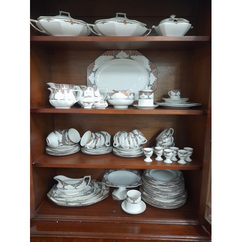 207 - A stunning large collection of Crown Ducal 'Orange Tree' tea and dinner ware.