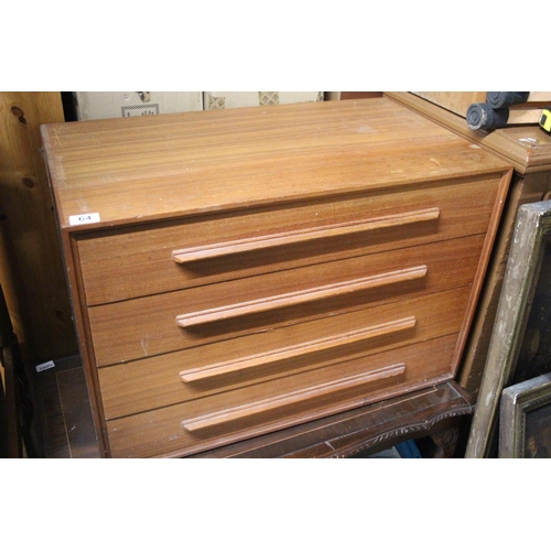 64 - A vintage mid century chest of four drawers. 76x51x43cm.