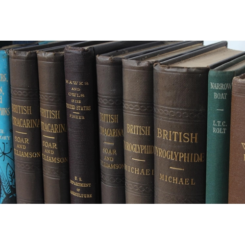 92 - A collection of antique and vintage books to include History of the Great Western Railway by MacDerm... 