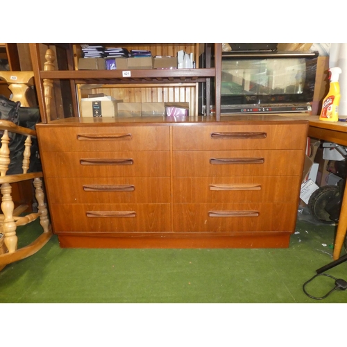 413 - A stunning Mid Century G-Plan chest of 8 drawers.