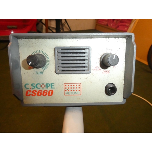 107 - A C. Scope CS660 metal detector.