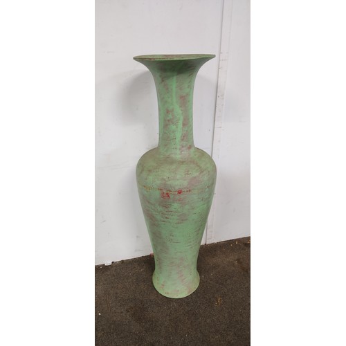 286 - A large prop vase.