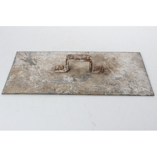 176 - A cast metal sign, 'Chasse Gardee', measuring 40x20cm.